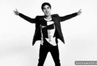 Watch Darren Criss Cover Madonna at Fashion’s Night Out