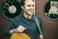 American Idol Star Kris Allen Announces Move to Nashville