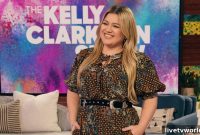 Kelly Clarkson Addresses Toxic Workplace Claims on Her Talk Show