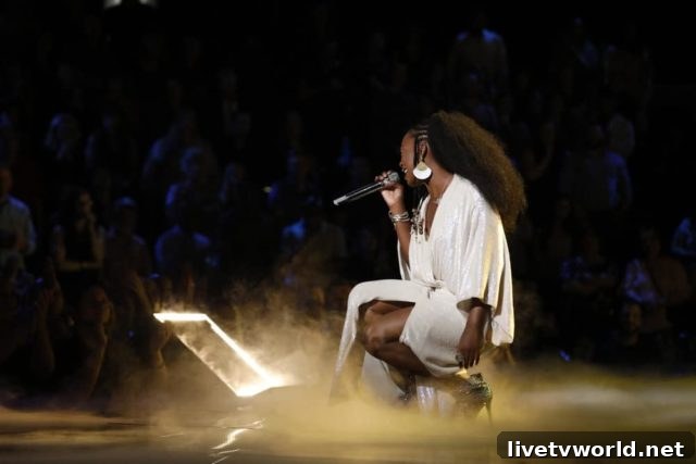 THE VOICE -- 