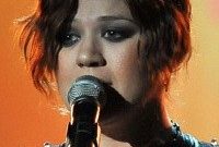 Kelly Clarkson Exits Lilith Fair After Multiple Cancellations