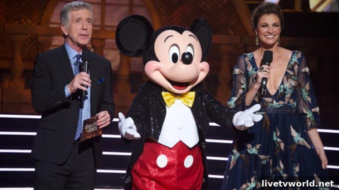 DANCING WITH THE STARS - Tom Bergeron, Mickey Mouse, Erin Andrews