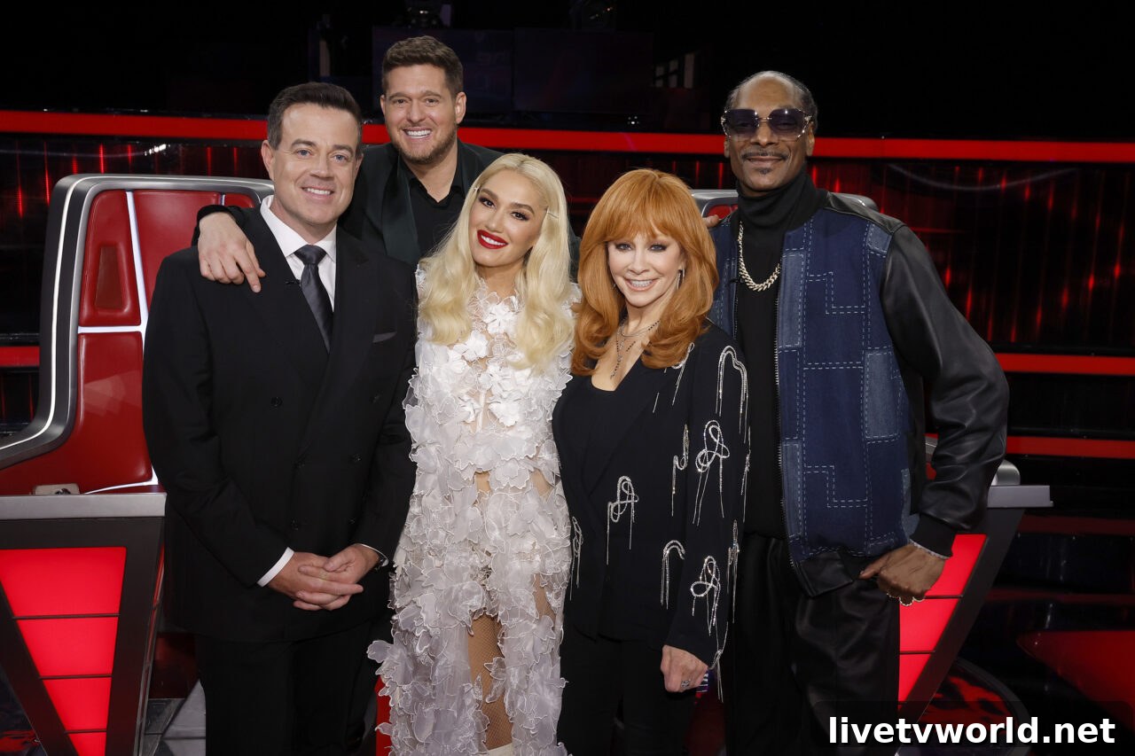 Snoop Dogg Returns to The Voice as Season 28 Is Renewed 3 Carson Daly, Michael Bublé, Gwen Stefani, Reba McEntire, Snoop Dogg - The Voice 26